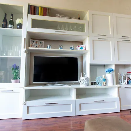 Palm House - Vista Mare Apartment