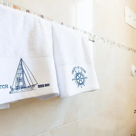 Apartment Palm House - Vista Mare Montesilvano