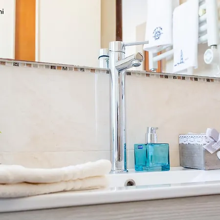 Palm House - Vista Mare *