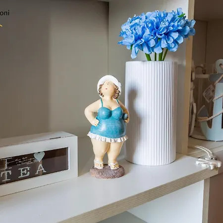 Palm House - Vista Mare Apartment