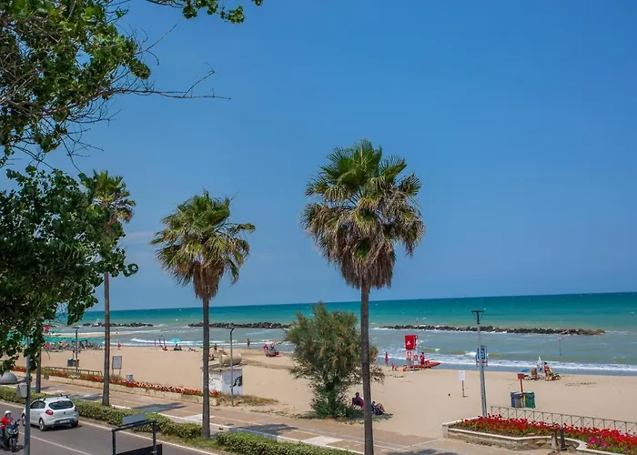 Palm House - Vista Mare Lejlighed Montesilvano Marina